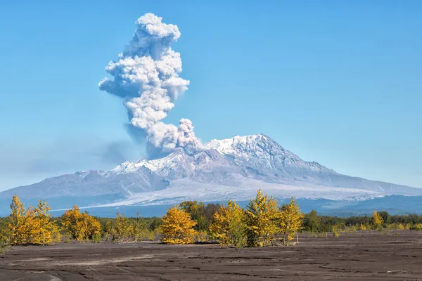Vulkán eruption.09.09.2017.Russia, Kamcsatka — Stock Fotó