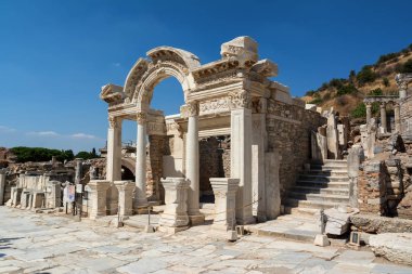 Efes 'teki Hadrian Tapınağı antik kenti, Selcuk, Türkiye.