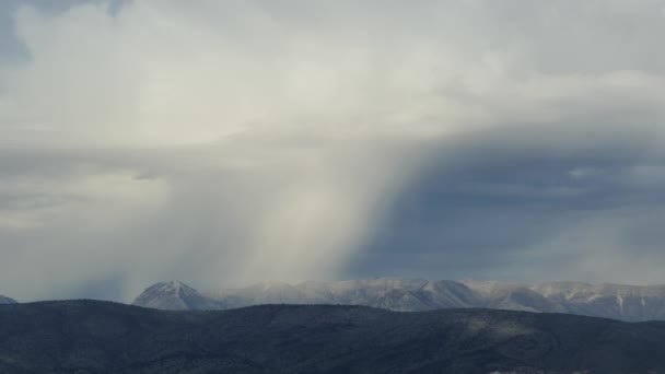 Kassiopi 코르푸 그리스 어두운 폭풍우 구름과 — 비디오