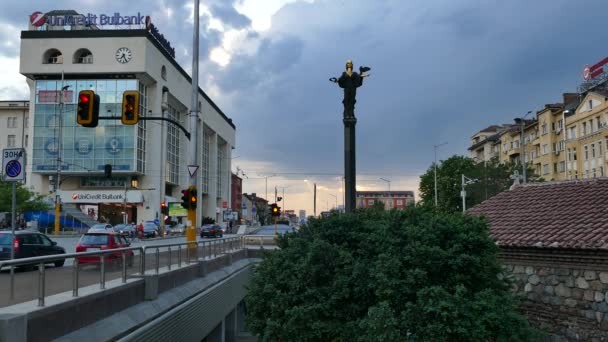 Sofia Bulgarien April 2018 Monument Saint Sofia Gudinnan Beskyddare Staden — Stockvideo