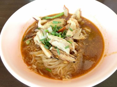 Tay şehriye çorbası ile deniz ürünleri, Tom Yum, Tayland Gıda