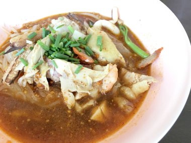 Tay şehriye çorbası ile deniz ürünleri, Tom Yum, Tayland Gıda