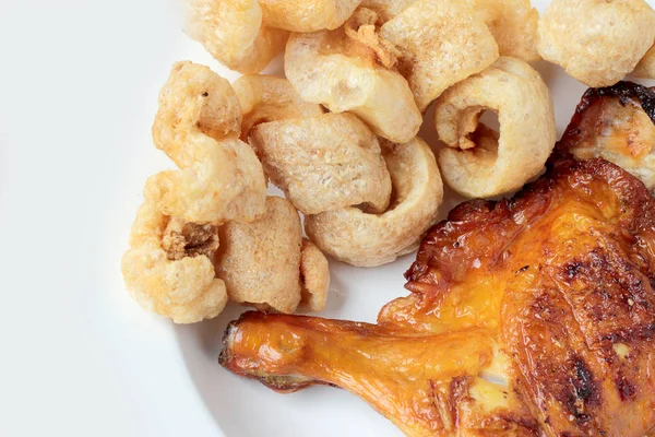 Carne Porco Estridente Com Crepitação Crocante Perna Frango Grelhado Iosado — Fotografia de Stock