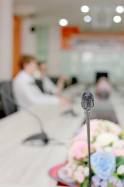 Görüntü arka plan konferans salonunun mikrofon yumuşak odak / Seminer Toplantı Oda ticari etkinlik / eğitim akademik sınıf eğitim kursu: hoparlör / üniversite sınıf oda öğretmenin mikrofon