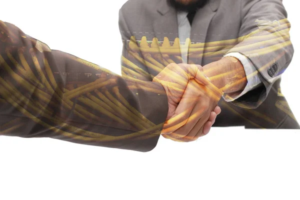 Двойное воздействие рукопожатия бизнесмена на размытый имидж конференц-зала или конференц-зала на фоне участников, концепция бизнес-соглашения . — стоковое фото