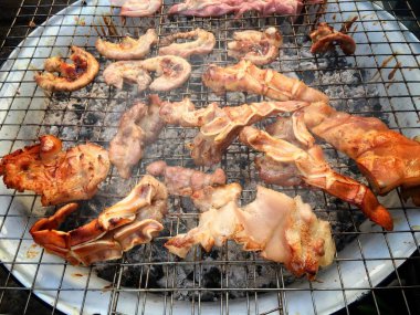 Kızarmış et, Tayland usulü geleneksel yemek. Yakın çekim.