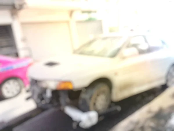 壊れた車のぼやけた背景 — ストック写真
