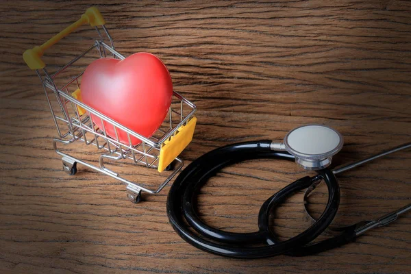 Stilleben Måleri Fotografi Med Stetoskop Och Rött Hjärta Form Mini — Stockfoto