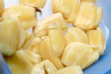 Tatlı sarı nefesi, tropikal meyve parçası.