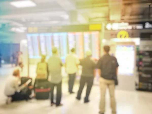 Verschwommene Menschen Flughafenhalle Warten Der Nähe Des Flugzeugs Auf Ihren — Stockfoto