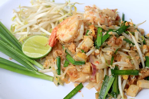 Thai Food Pad Thai Rühren Braten Nudeln Mit Garnelen Weißen — Stockfoto