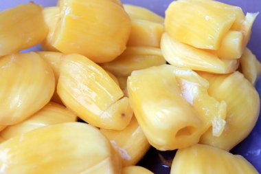 Tatlı sarı nefesi, tropikal meyve parçası.