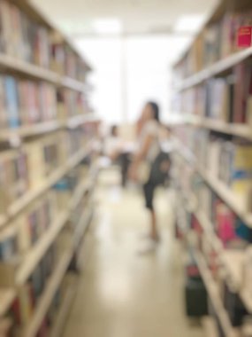 donanım mağaza veya depo kapalı ve açık tavan vantilatörleri, flushmount, çeşitli alışveriş insan bulanık görüntü gömme parça ışıklar, yol açtı. Vintage sesi ile birlikte ışık efekti.