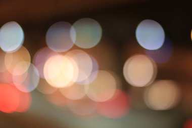 Gece şehir ışıkları ile bokeh arka plan 