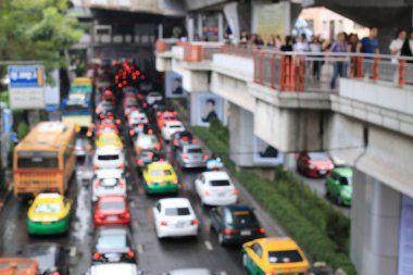 Soyut dairesel Bokeh hareket lensleri şehir ve sokak lambası veya gece vakti Bokeh ışığı. Bangkok Otoyolu Tayland.