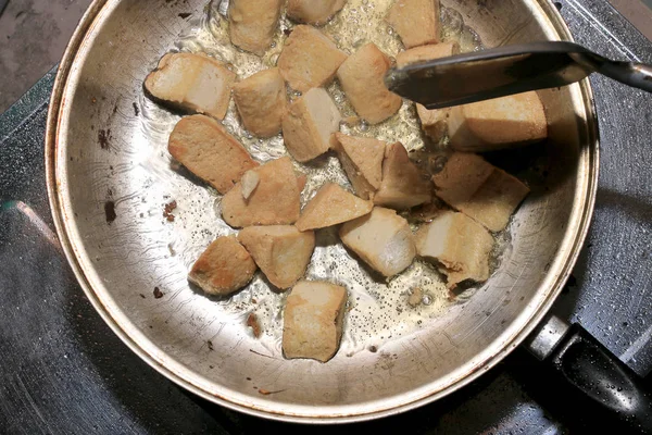 Cooking Tofu Fries Oil Process Cooking Frying Pieces Tofu Special — Stock Photo, Image