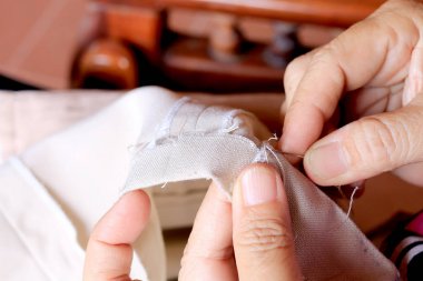 terzi, portre, elbise, iplik, işyeri, arka plan, iş, kumaş, giyim, giyim, renk, kavramı, yaratıcı, Tasarımcısı, tasarımı, kumaş, erkek, yeşil, sanayi, malzeme, iğne, needlecraft, needlewoman, işgal, insanlar, Meslek, dikmek