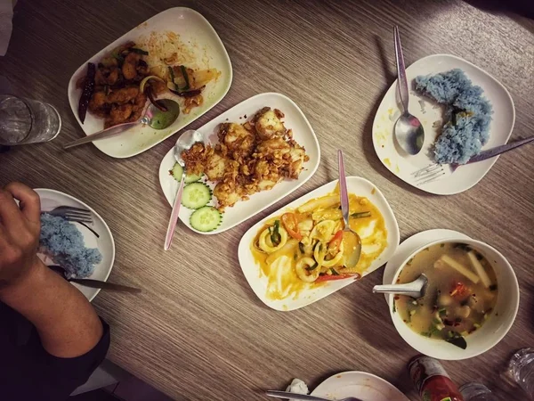 Geleneksel Tayland yemekleri. Yakın çekim.