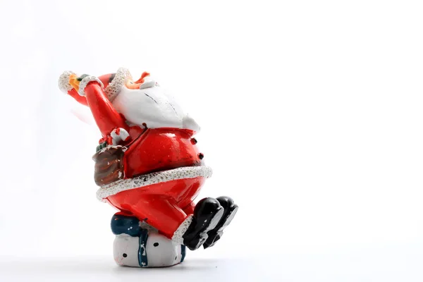 Happy Christmas Santa Claus Pop Met Kerst Decoraties Vak Geïsoleerd — Stockfoto
