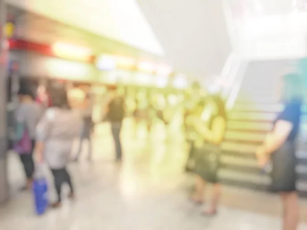 Verschwommene Menschen Bahnhöfen Die Auf Zug Warten Reisekonzept — Stockfoto