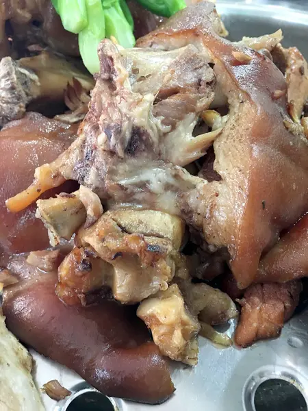 Jambe Porc Cuite Khao Kha Moo Avec Légumes Sur Dessus — Photo