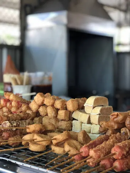 亚洲街头食品市场近景拍摄 — 图库照片