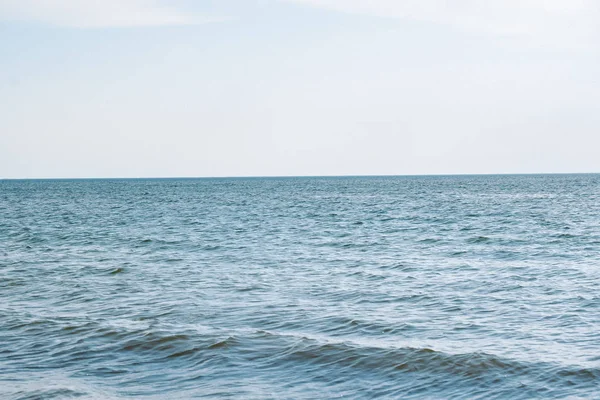 Vreedzame zomer zee landschap — Stockfoto
