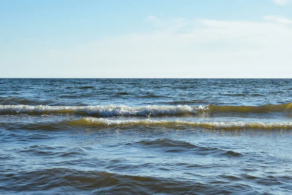 Huzurlu yaz deniz manzara