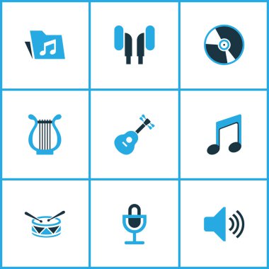 Multimedya renkli simgeler kümesi. Mikrofon, gitar, kulaklık ve diğer öğeleri koleksiyonu. Ayrıca hoparlör, pikap, mikrofon gibi simgeler içerir.