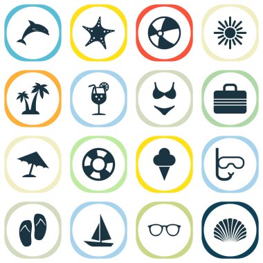 Sezon Icons Set. Bagaj, Bikini, kabuklu ve diğer öğeleri koleksiyonu. Ayrıca boncuk, yüzme, Lifebuoy gibi simgeler içerir.