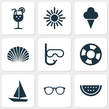Yaz Icons Set. Kabuklu, güneşli, cankurtaran ve diğer öğeleri koleksiyonu. Ayrıca güneş gözlüğü, Lifebuoy, deniz gibi simgeler içerir.