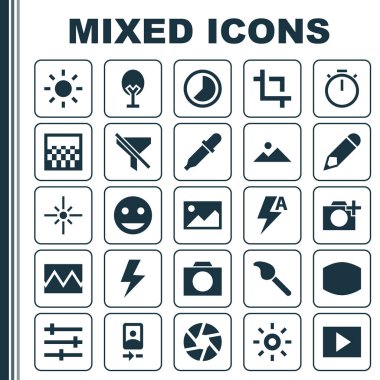 Fotoğraf simgeler kümesi. Gülümseme, Flash, kalem ve diğer öğeleri koleksiyonu. Ayrıca döngüsü, işaret fişeği, etiket gibi simgeler içerir.