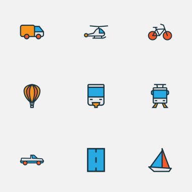 Sevkiyat simgeleri yol, tek ray, bisiklet ve diğer cip elementleriyle birlikte ayarlandı. İzole vektör sevkiyat simgeleri.