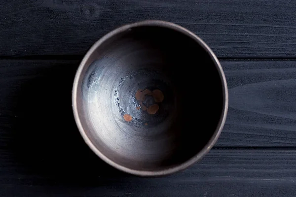 木制底座陶瓷碗 — 图库照片