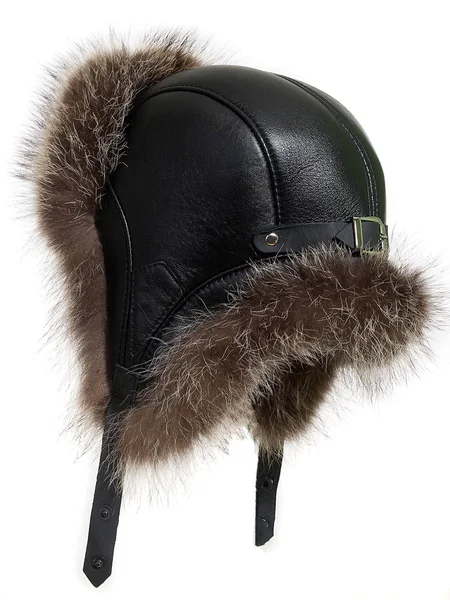 Boné com pele, chapéu russo, isolado — Fotografia de Stock