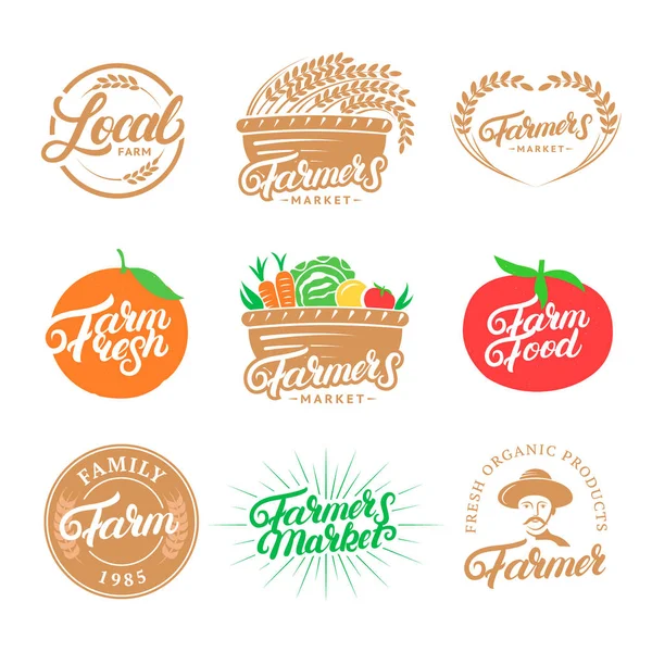 Ensemble de logos écrits à la main, étiquettes, badges, emblèmes pour le marché fermier, nourriture, ferme locale . — Image vectorielle