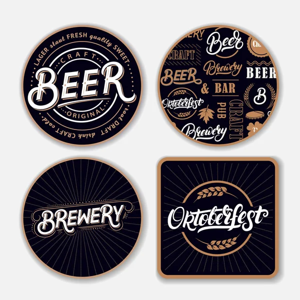 Set de posavasos para cerveza con letras escritas a mano . — Vector de stock