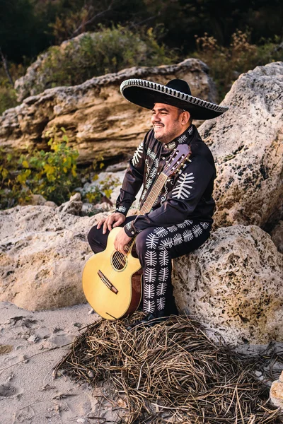 Musiker på kusten. Mexikanska — Stockfoto
