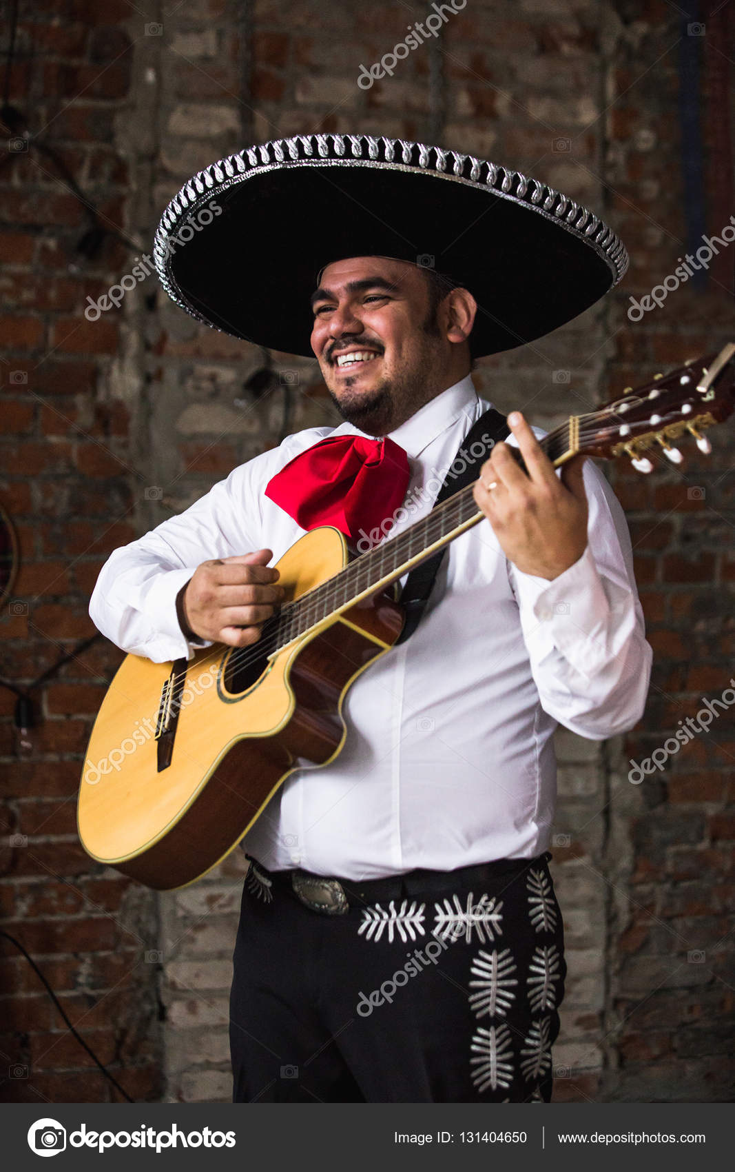 Mexican guitar 2024 player called
