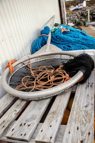 Fischernetze und anderes im Freien — Stockfoto