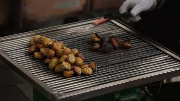 Fresh roasted chestnuts — Stock Video