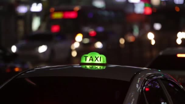 Taxi sign on car — Stock Video
