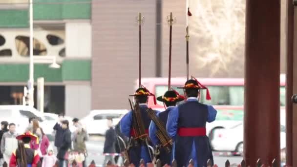 Insanlar şehir Seul sokak üzerinde — Stok video