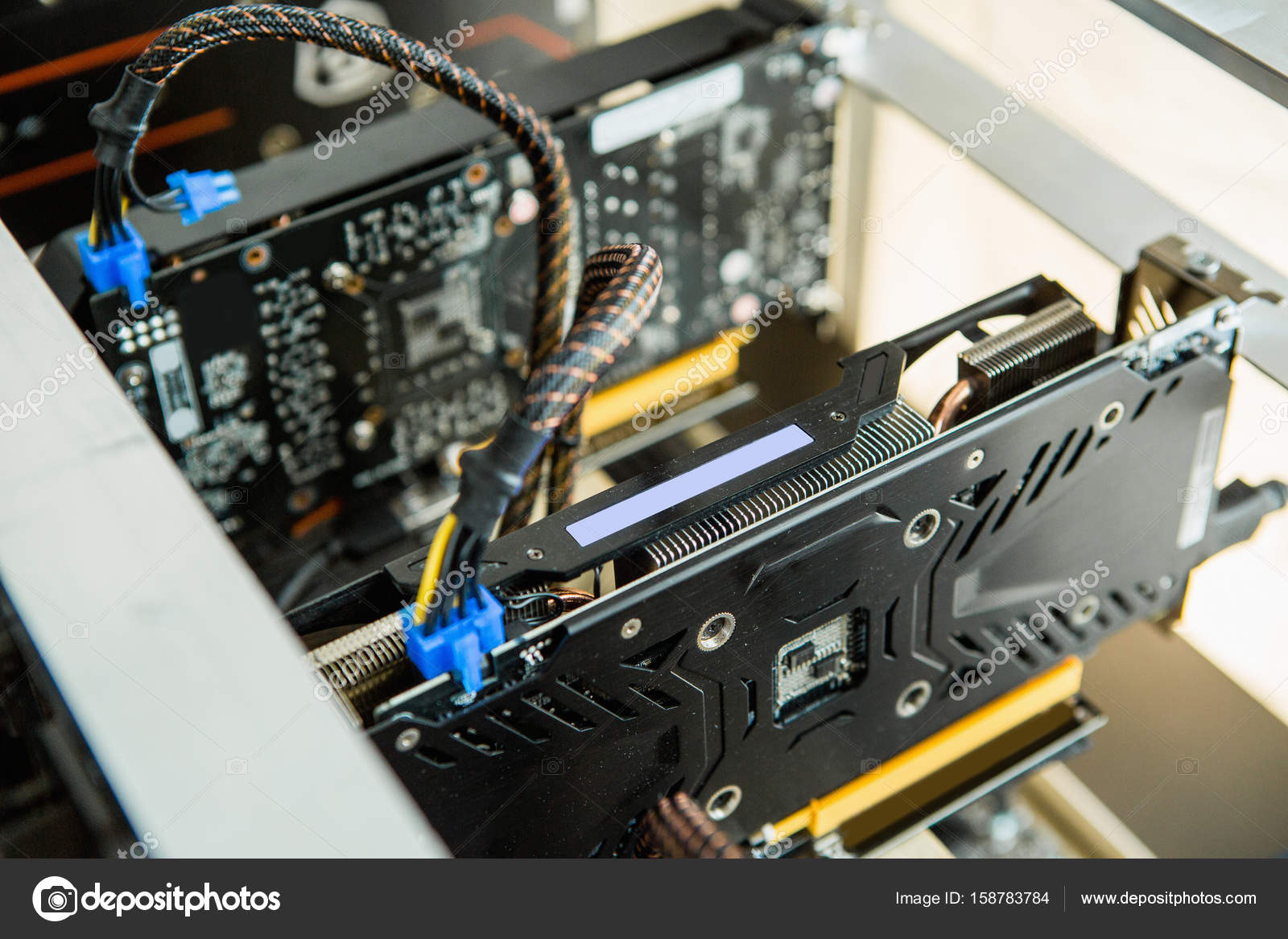 Computer Fur Bitcoin Mining Stockfoto C Scharfsinn 158783784 - 