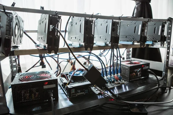 Computer for bitcoin mining — Stock Photo, Image