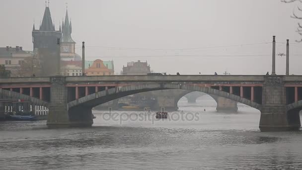 Pleasure boat floating on Vltava River — Stock Video