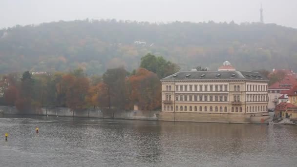 Ancient city Prague and Vltava River — Stock Video