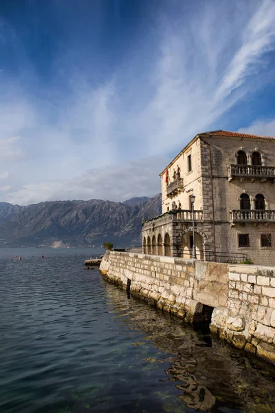 Vista da Cidade do Perast — Fotografia de Stock