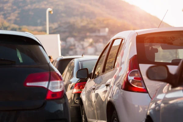 Autos auf der Fähre — Stockfoto