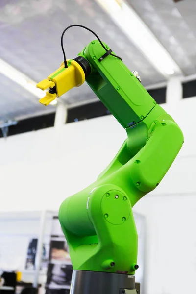 Roboric arm. Slimme fabriek — Stockfoto